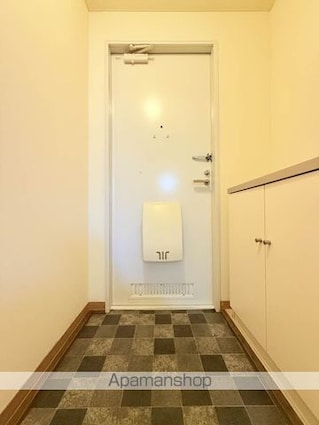 エステートこやまＳ[2K/42.72m2]の玄関