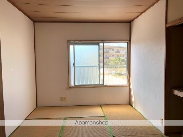 伊之坂ハイツの内装写真