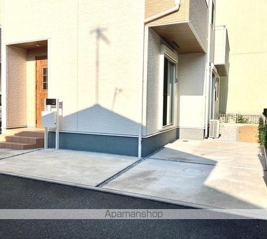 平塚市 2階建 築5年の内装写真