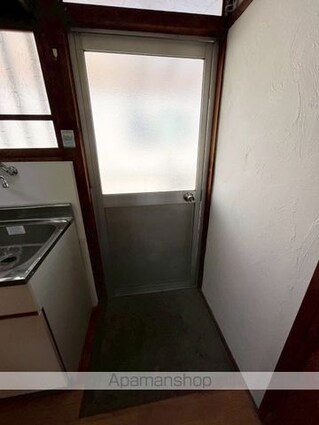 千秋荘[2K/21m2]の玄関
