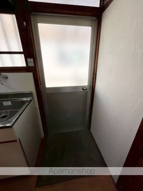 千秋荘[2K/21m2]の玄関