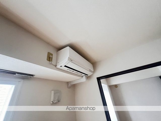 アストリア大通の内装写真