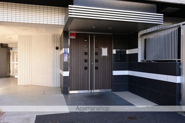 AXAS池袋本町の玄関写真
