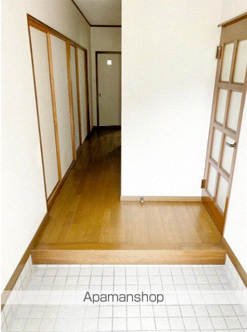 御嵩町南山台貸家の内装写真