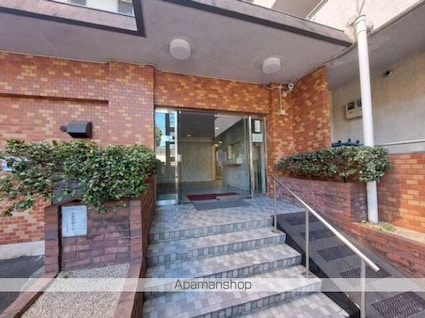 ハイネス中目黒[3DK/54.57m2]のエントランス