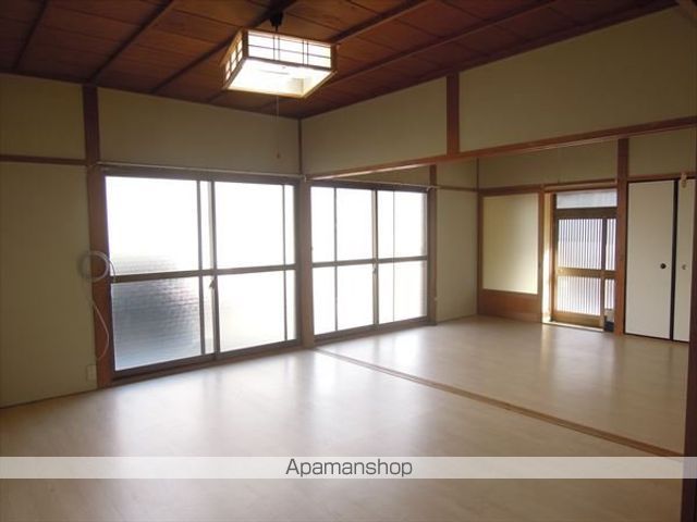 岸和田市 2階建 築23年の内装写真