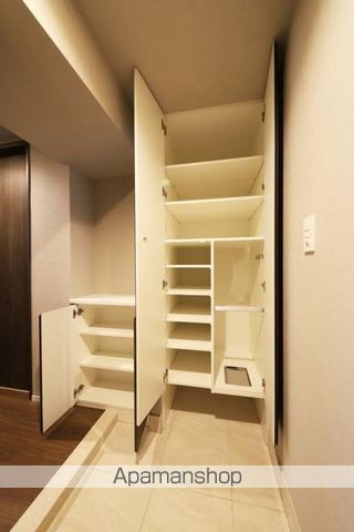 レジデンス桜新町ガーデンの内装写真