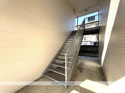 リヴェール桔梗館[2LDK/52.23m2]のエントランス