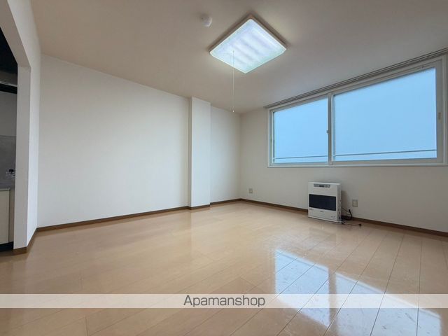 ピュアパレス川原の内装写真