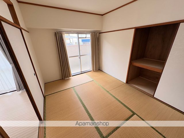 グレースコート男山の内装写真