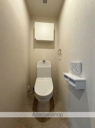 ＲＯＯＴｓ　Ｓｈｉｎｊｕｋｕ　Ｗａｋａｍａｔｓｕｃｈｏ[1K/30.55m2]のトイレ