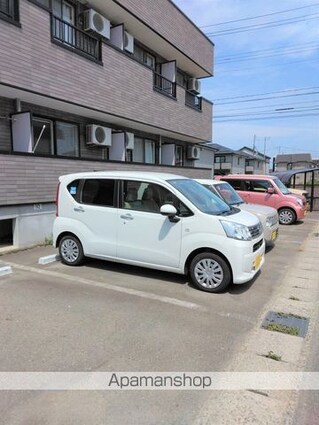 セントグレース　[1K/24.42m2]の駐車場