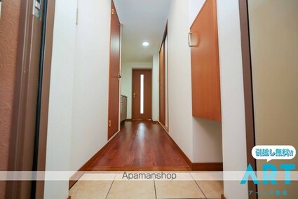 マリベールＫＭ道後[1K/28.47m2]の玄関