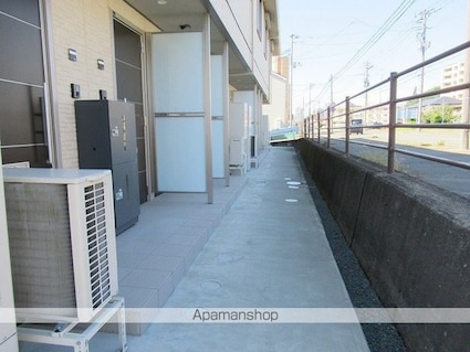 ランバーキャンプキタカミ[1LDK/50.75m2]のエントランス