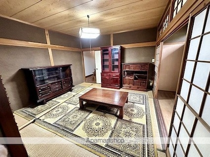 内原戸建１３４－３[5LDK/107m2]のリビング・居間