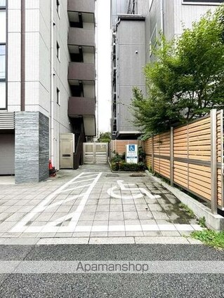 リベラーレ中野[1K/26.82m2]の駐車場