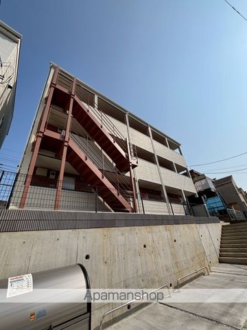 アザーレ・クオン海老名の外観写真