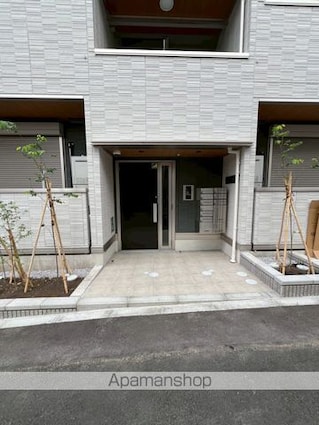 東京都中野区中野１丁目[3LDK/60.41m2]のエントランス
