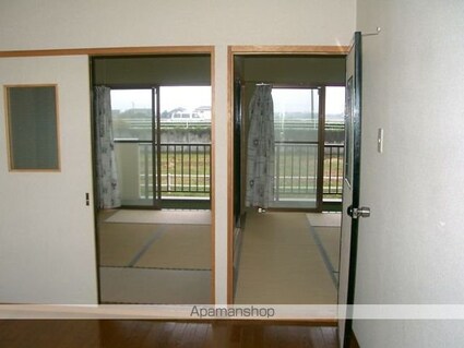 イーストテラス[2DK/44.62m2]のバルコニー