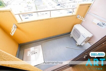 ベルメゾン久万ノ台[1K/1m2]のバルコニー