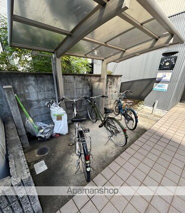 ラ・ミア・カーザ梅北[1DK/27.05m2]の駐車場