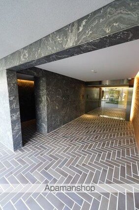 ラヴィエール千駄ヶ谷プレミアムレジデンス[1LDK/35.4m2]のエントランス