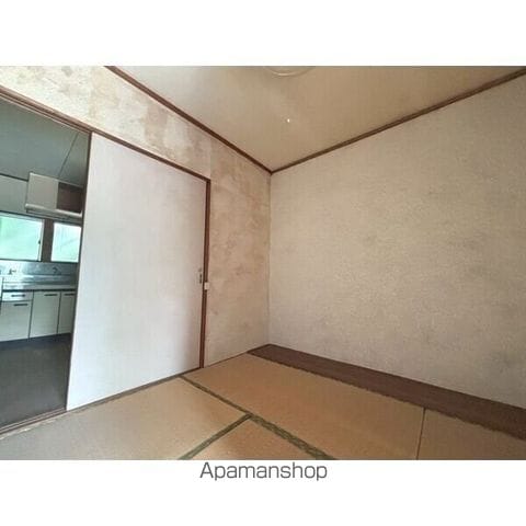 翠松園アパートメントの内装写真