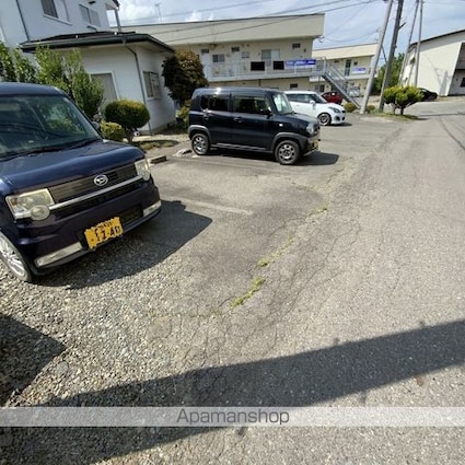 ととろはうす[1K/23.18m2]の駐車場
