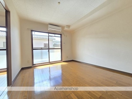 グランドール秋川[2LDK/58.44m2]のリビング・居間