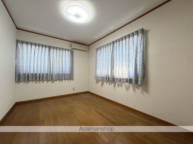 南梅本一戸建の内装写真