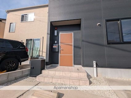 中央五丁目ヴァンベールⅡ[3LDK/78.23m2]のエントランス1