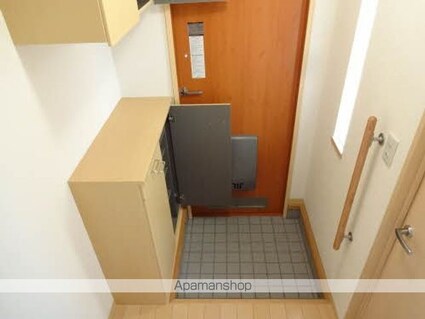 グリーンコート箱清水[2LDK/83.5m2]の玄関2
