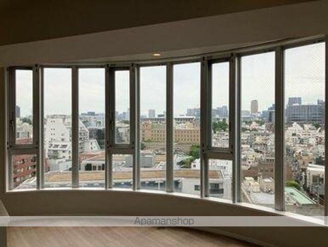 ルフィット神宮北参道の内装写真