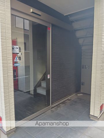 FRAIS泉中央の玄関写真