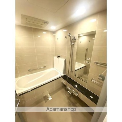 ザ・パークハウス千代田六番町[3LDK/84.2m2]のバス