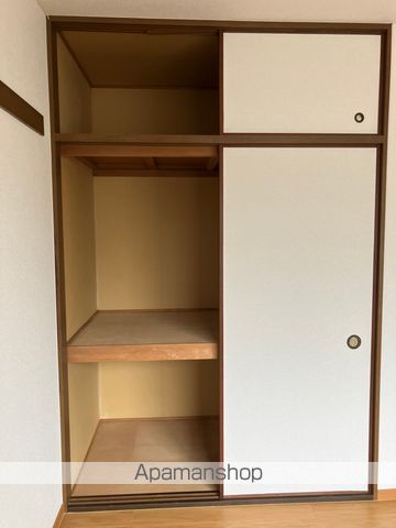 エルディム本町IIIの内装写真