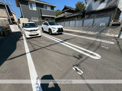 メゾネット岩橋ＩＩ[2LDK/73.9m2]の駐車場