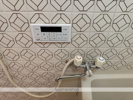 緑風館中央[2LDK/61.6m2]のバス