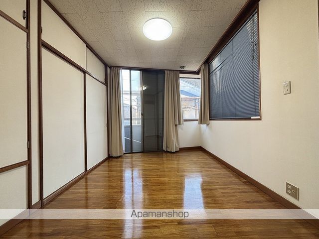 東武伊勢崎・大師線 牛田駅 徒歩5分 2階建 築42年の内装写真