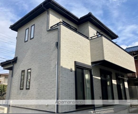 柏市 2階建 築6年の外観写真