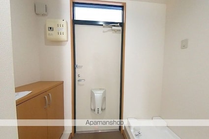 アーバン葛島[1K/30m2]の玄関