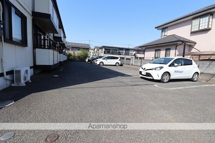 ストークコート[1LDK/45.29m2]の駐車場