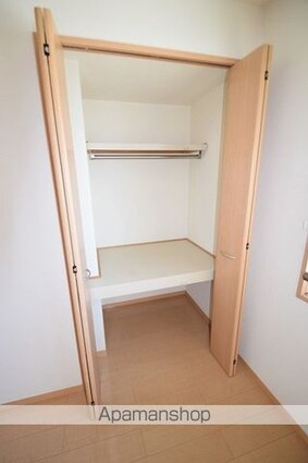 ヴォーン八代[1LDK/37.14m2]の収納