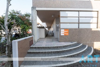 スカール土居田[3LDK/66.34m2]のエントランス