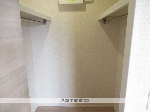 RESUA向中野 B棟の内装写真
