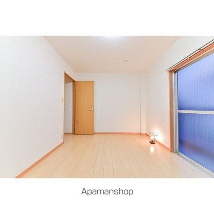 ＲＥＳＥＮＣＥ　ＳＨＩＮＮＩＳＨＩ[2LDK/41.96m2]のリビング・居間