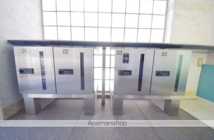 東京都江戸川区本一色１丁目[1LDK/47.18m2]の共用部4