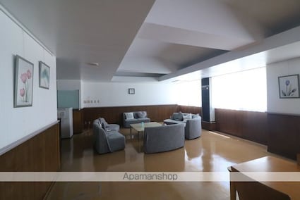 東京都武蔵野市境南町２丁目[1R/16.68m2]のエントランス