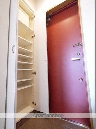 アクア・レアーレ青葉台[1DK/30.11m2]の玄関