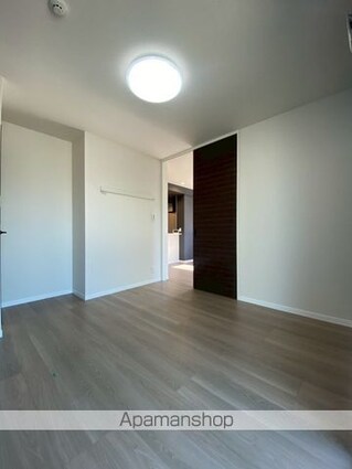 和歌山県和歌山市小雑賀２丁目[1LDK/44m2]の内装4